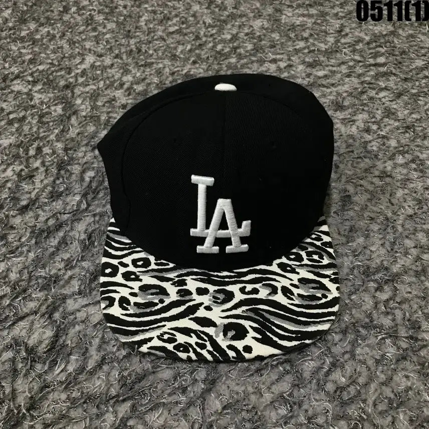 [BUNJANG] MLB LA Black Snapback Hat Zebra Pattern / MLB LA 검정색 스냅백 모자 얼룩말 패턴