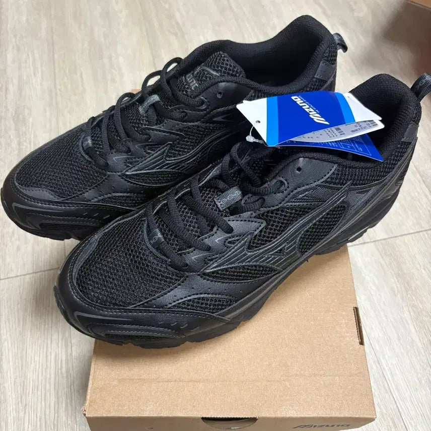 [BUNJANG] Mizuno MXR Black 240 / 미즈노 MXR 블랙 240