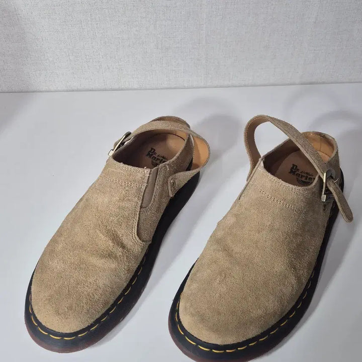 [BUNJANG] Dr. Martens Aysham Suede Mule Shoes / 닥터마틴 아이샴 스웨이드 뮬