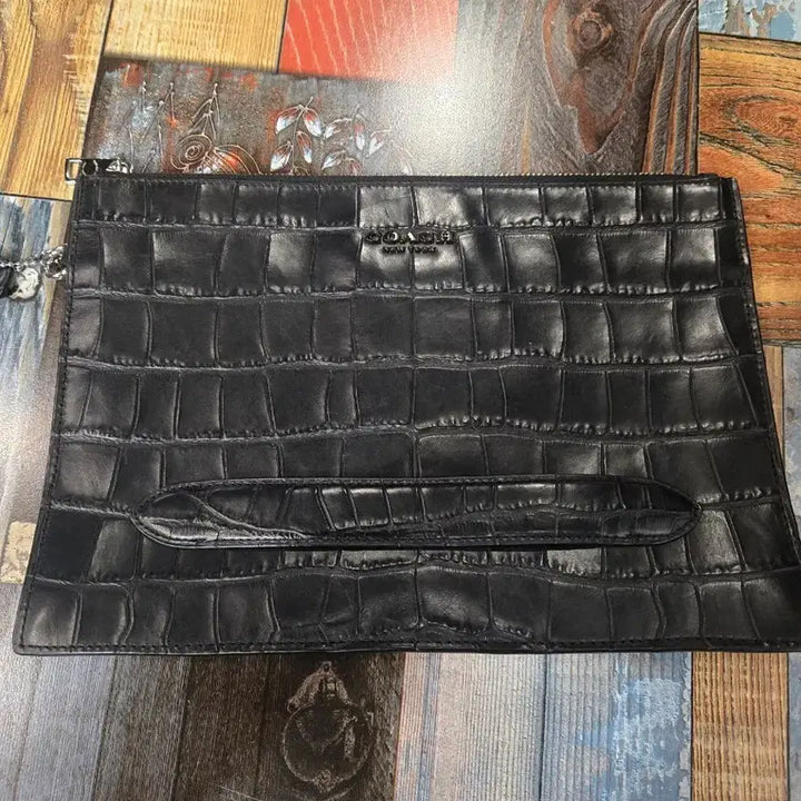 [BUNJANG] Coach Black Croc Embossed Clutch Bag / 코치 블랙 크로크 엠보 클러치백