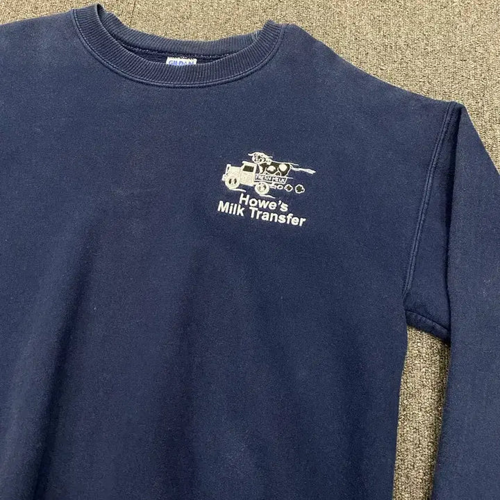 [BUNJANG] Gildan Vintage Sweatshirt / Gildan 길단 빈티지 스웻셔츠