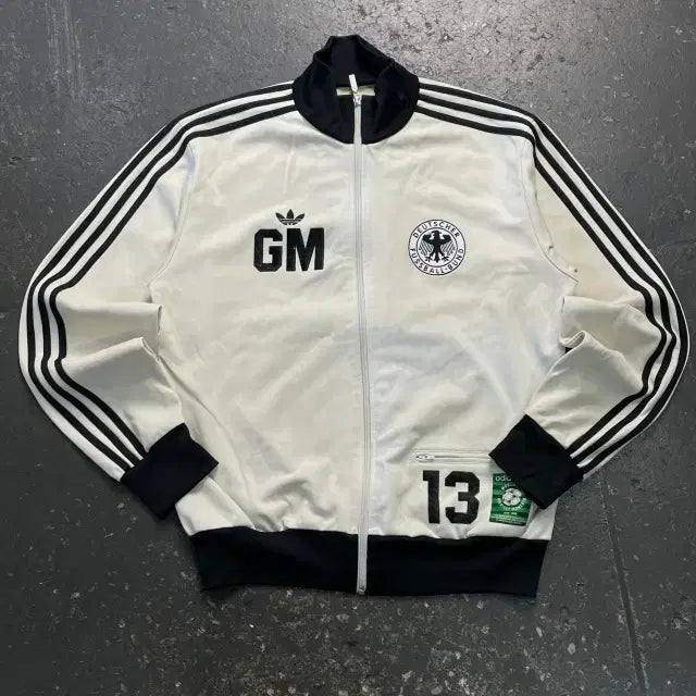 [BUNJANG] Adidas Gerd Müller Vintage Jersey / 100 아디다스 올드스쿨 게르트 뮐러 져지