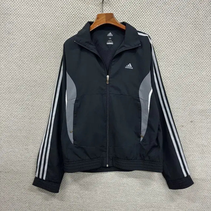 [BUNJANG] Adidas Windbreaker Jacket Size 100 / 아디다스 바람막이 자켓 100 D01575