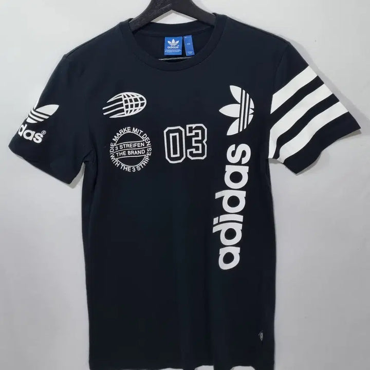 [BUNJANG] Adidas Black Multi-Logo T-Shirt / 95) 아디다스 블랙 멀티로고 반팔티