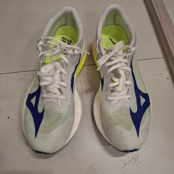 [BUNJANG] Mizuno HyperWarp Pro Running Shoes Size 260 / 미즈노 하이퍼워프 프로(260)