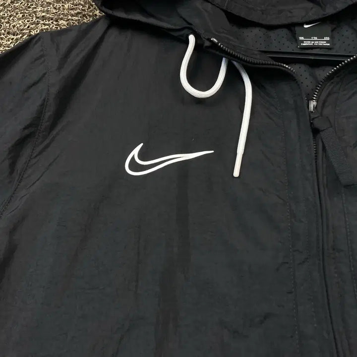 [BUNJANG] Nike Black Windbreaker Jacket / 나이키 블랙 바람막이 자켓