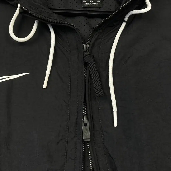 [BUNJANG] Nike Black Windbreaker Jacket / 나이키 블랙 바람막이 자켓