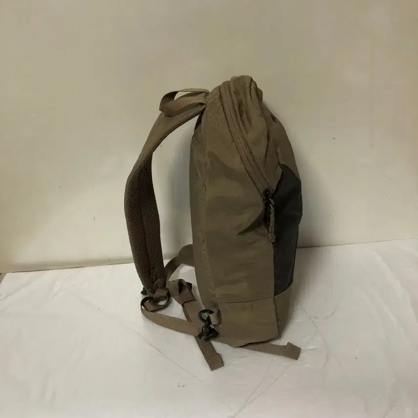 [BUNJANG] Columbia Sling Bag / 컬럼비아 슬링백@9910