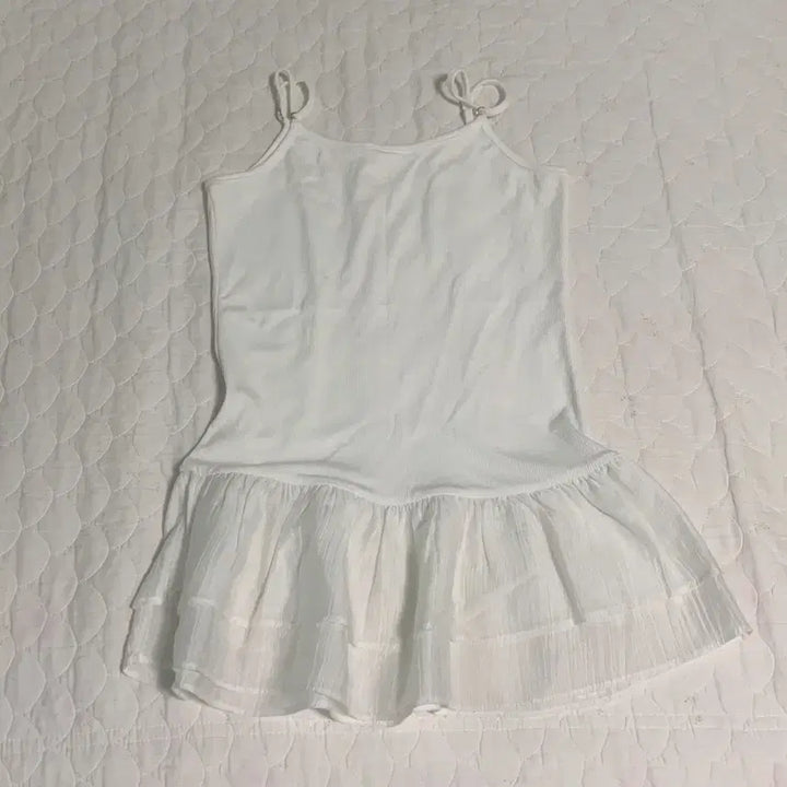 [BUNJANG] Tiered Frill Cami Blouse / 캉캉 프릴 끈나시 블라우스