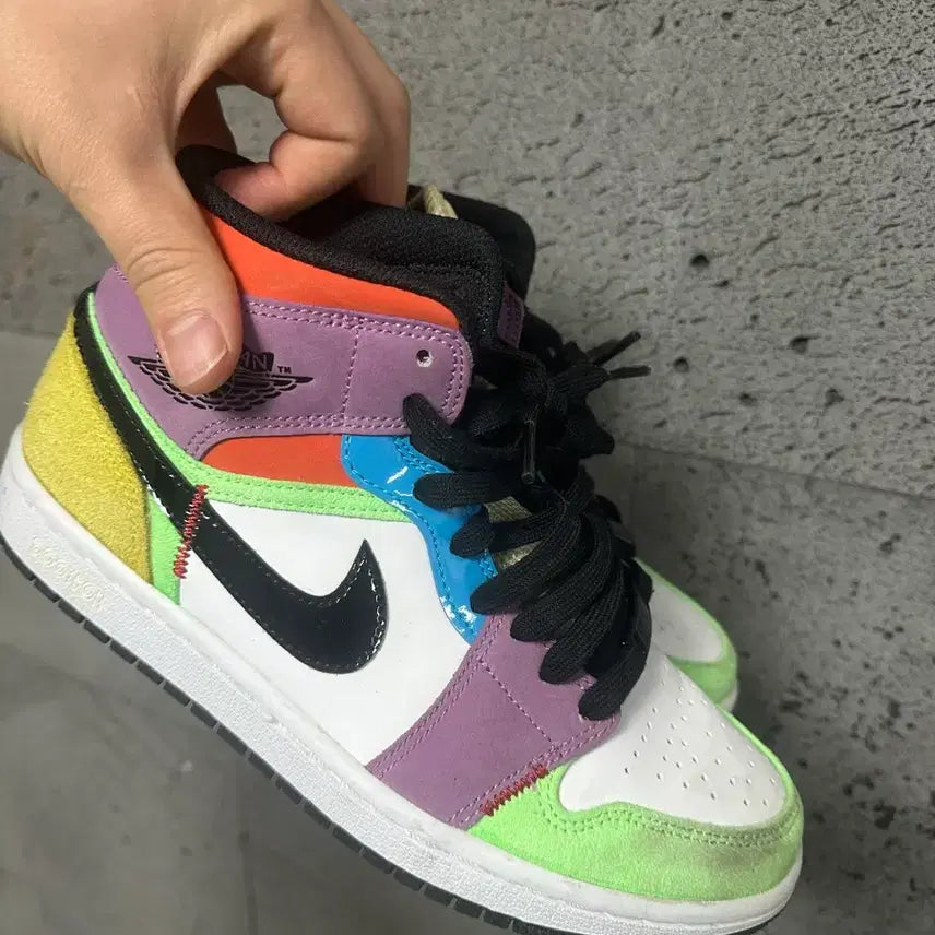 [BUNJANG] Air Jordan 1 Mid SE Multicolor Lightbulb / 조던 1 미드 SE 멀티컬러 라이트벌브