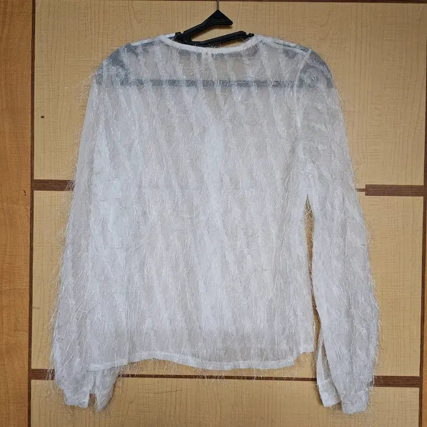 [BUNJANG] Feather-Knit See-Through Blouse Cardigan / 깃털 소재 시스루 블라우스 가디건(화이트,블랙)