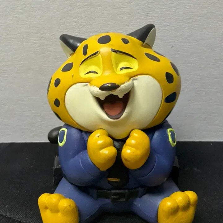 [BUNJANG] Zootopia Officer Clホouser Figure 2 Types Bundle Set / 주토피아 클로하우저 피규어 2종 일괄
