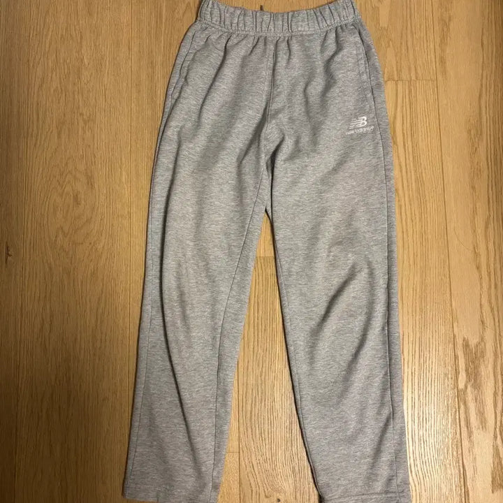 [BUNJANG] New Balance Long Pants / 뉴발란스 긴바지