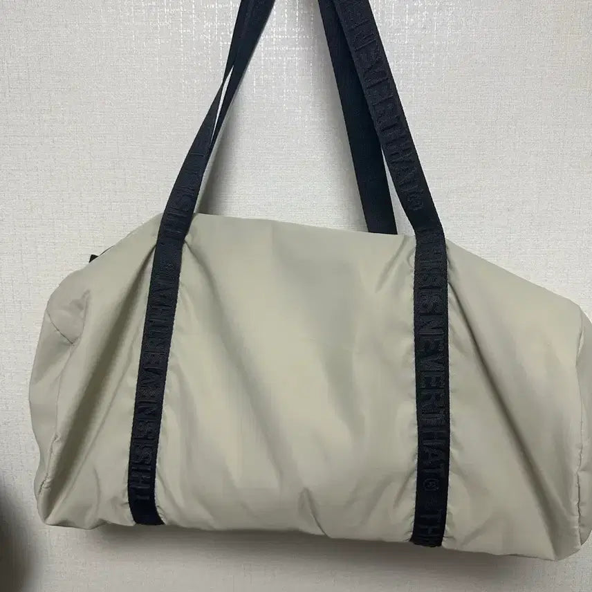 [BUNJANG] Thisisneverthat Duffle Bag Light Beige / 디스이즈네버댓 라이트 베이지색 더플백