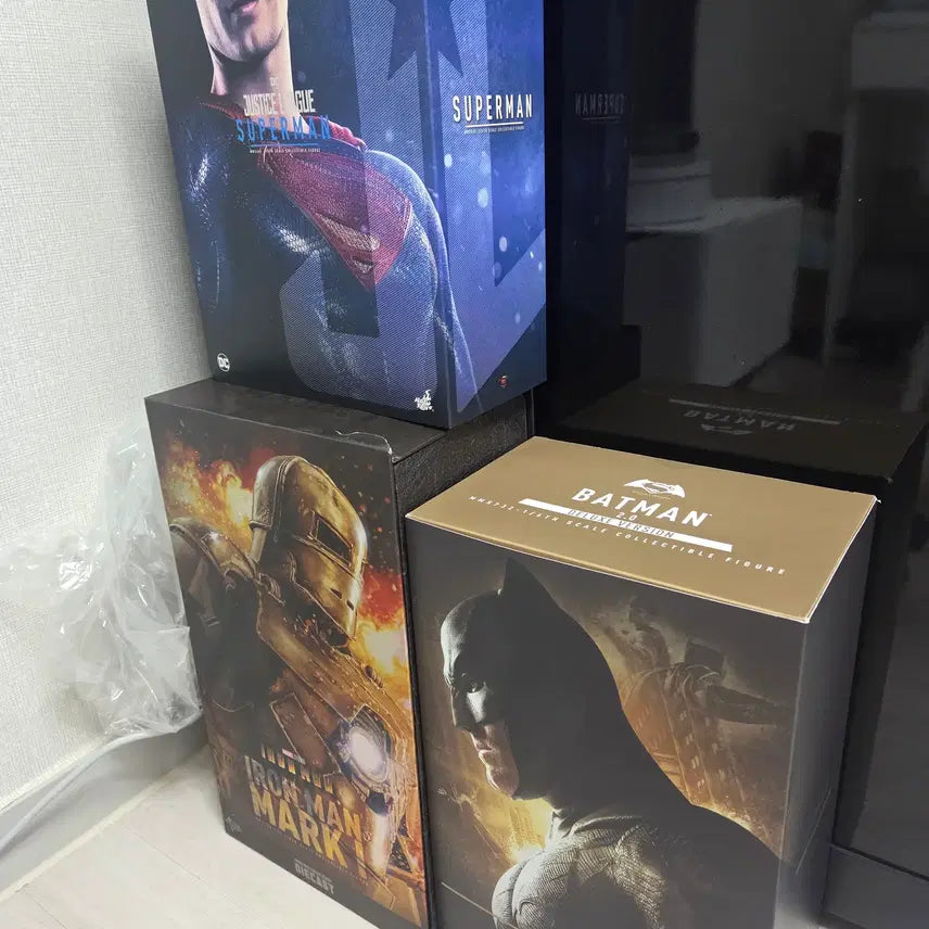 [BUNJANG] Hot Toys Justice League Superman Figure / 핫토이 저스티스리그 슈퍼맨 판매합니다 (급처)