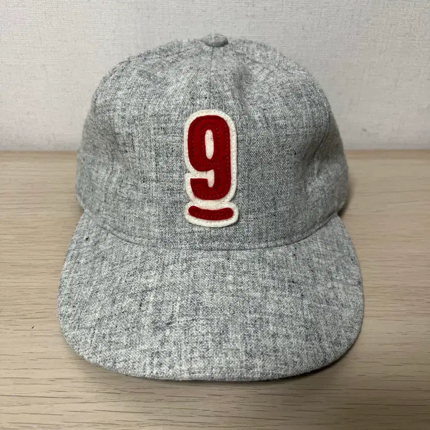 [BUNJANG] Human Tree 9th Anniversary Hat OS / 휴먼트리 9주년 모자 (OS)