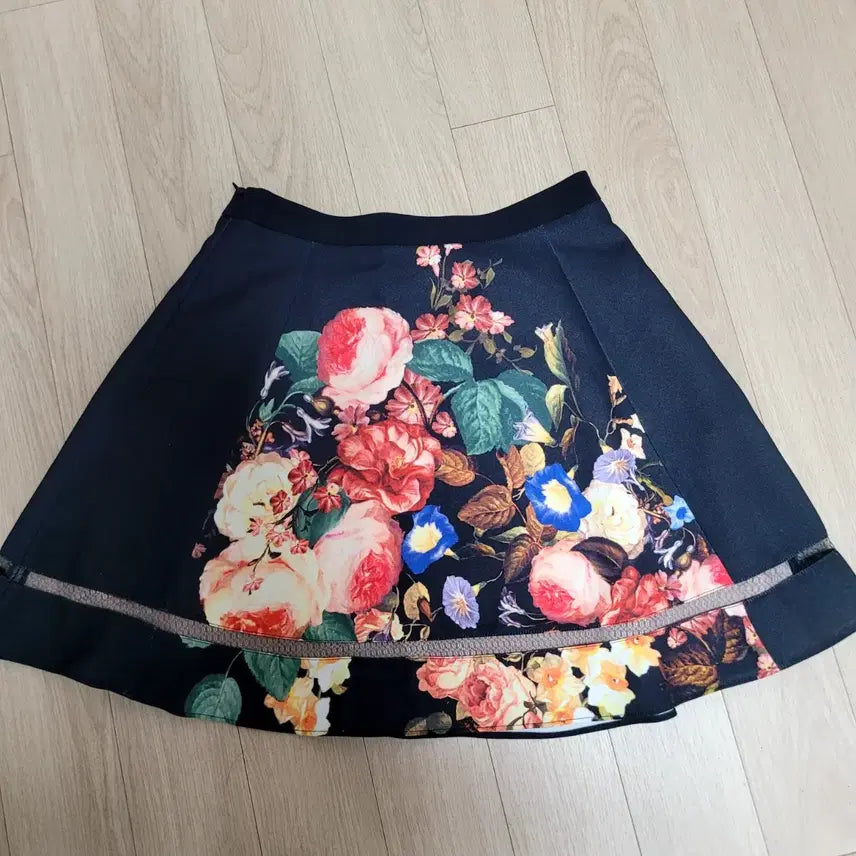 [BUNJANG] Lenibon Mini Skirt / 레니본 미니스커트