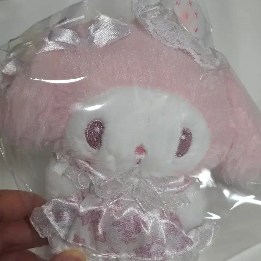 [BUNJANG] Sanrio Cinnamoroll Ichigo Mascot Pouch Keyring (Re-release) / [산리오] 시로이치고 재발매 마스코트 인형 파우치 키링