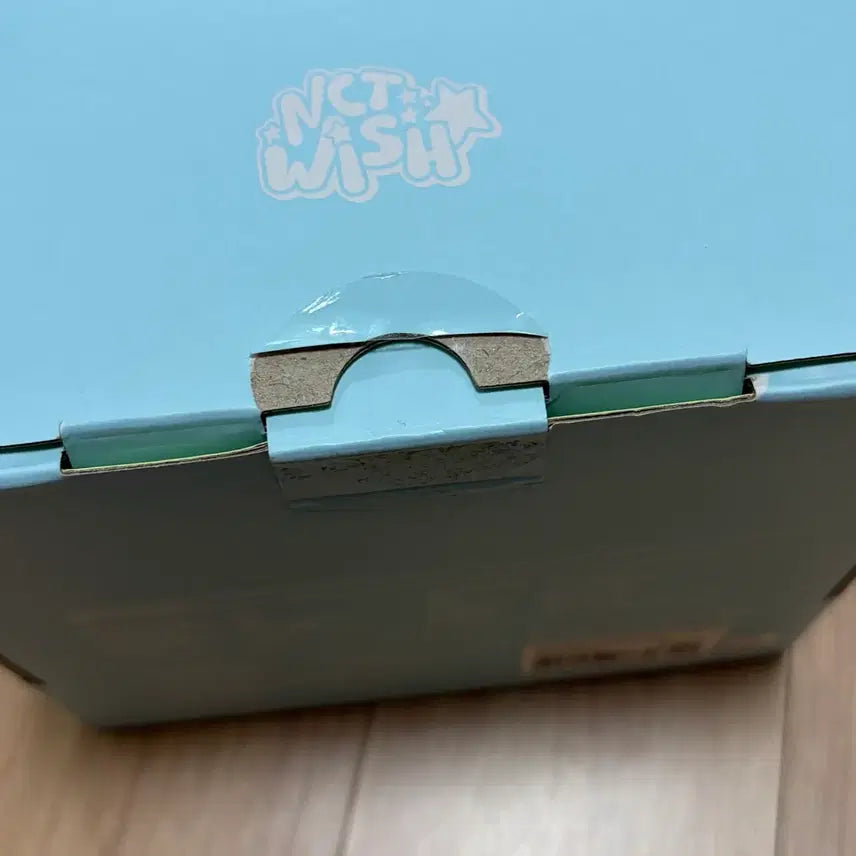 [BUNJANG] NCT WISH 1st Anniversary MD Turntable Bluetooth Speaker Riku (Unsealed) / 엔시티 위시 1주년엠디 턴테이블 블루투스 스피커 리쿠