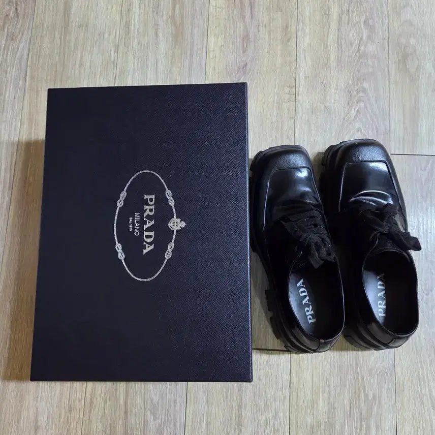 [BUNJANG] Prada Brushed Leather Derby Shoes UK 6 / 프라다 브러시드 레더 더비슈즈 UK6 사이즈