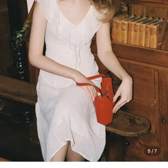[BUNJANG] Pleume Waving Ruffle Dress (Cream, S) / 플로움 러플 드레스