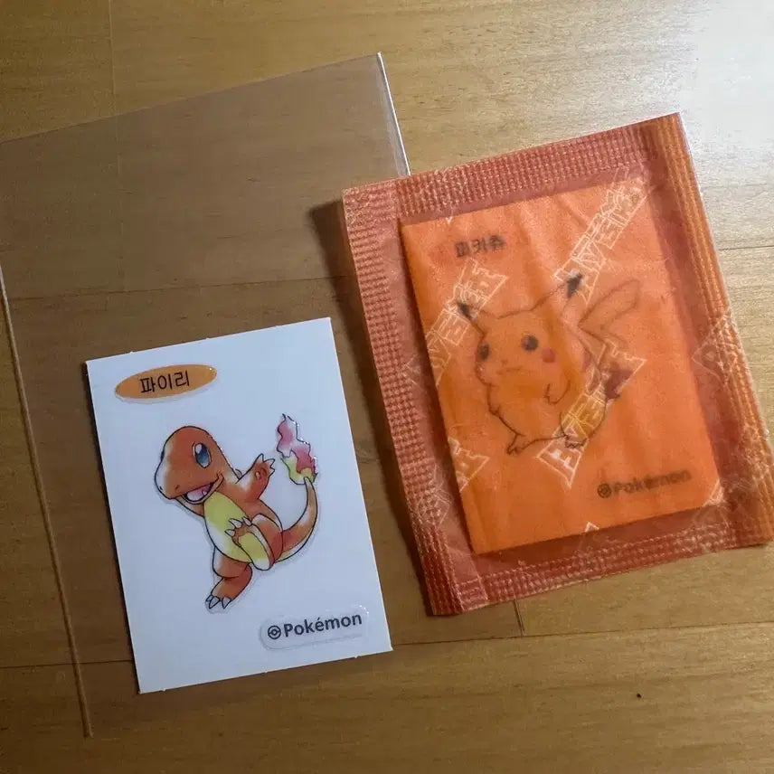 [BUNJANG] 30th Anniversary Pokemon Stickers Pikachu &amp; Charmander / 30주년 포켓몬 띠부띠부씰 피카츄&amp;파이리