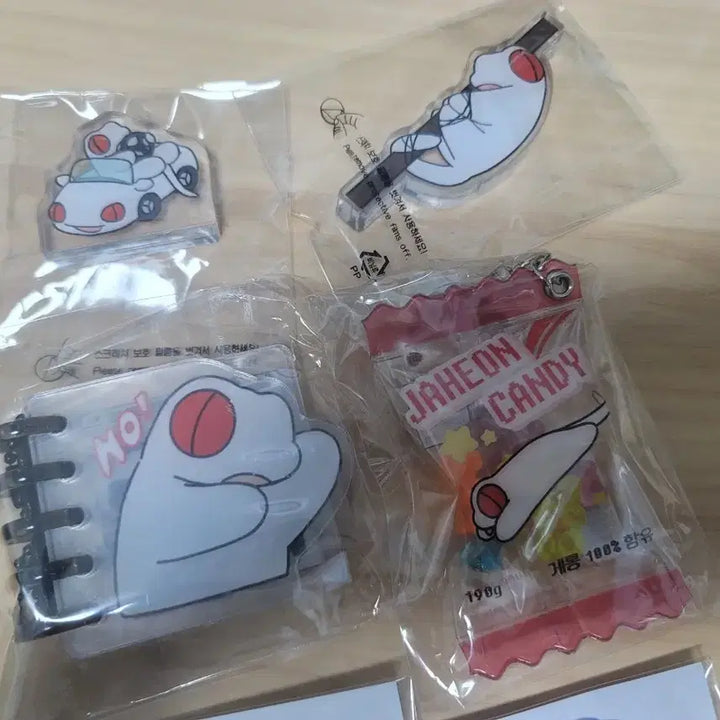 [BUNJANG] Ge-long Lizard Acrylic Standee / 괴담출근 이자헌 도마뱀 게롱 아크릴 공삼님 pp님