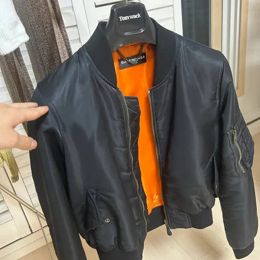 [BUNJANG] Balenciaga Cropped Bomber Jacket / 발렌시아가 크롭 봄버 ( S사이즈 )