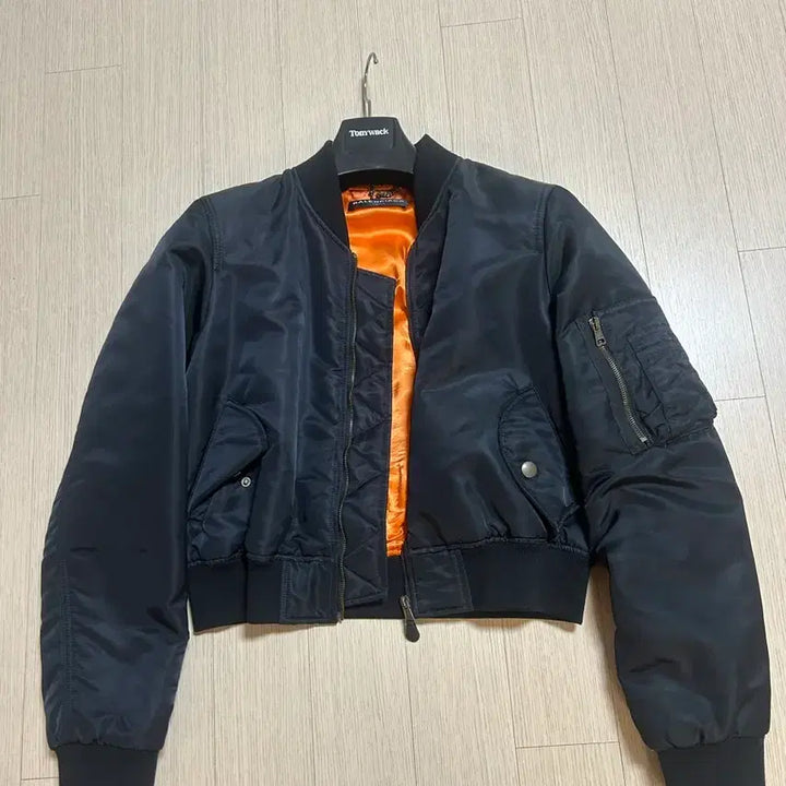 [BUNJANG] Balenciaga Cropped Bomber Jacket / 발렌시아가 크롭 봄버 ( S사이즈 )