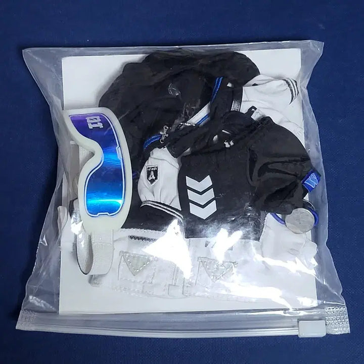 [BUNJANG] 10cm Wooble Special Agent Doll Clothes Set (White/Blue Goggles Included) / 10cm 솜인형옷 우블 특수요원 화이트 블루 고글포함 양도 랜박 무속성