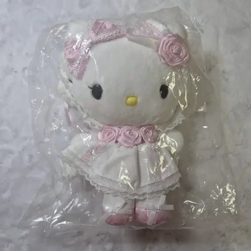 [BUNJANG] Sanrio White Frill Kitty Plush Doll / 산리오 화이트 프릴 키티 누이 인형 누이구루미