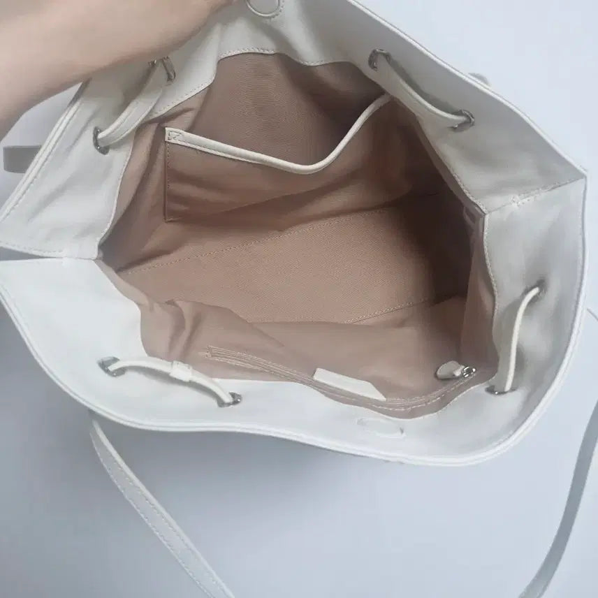 [SOLD OUT] 루에브르 플리에