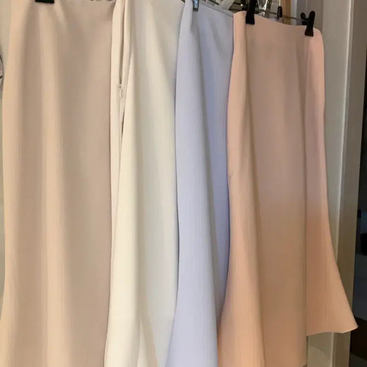 [BUNJANG] Perbit Shading Skirt / 퍼빗 쉐딩스커트