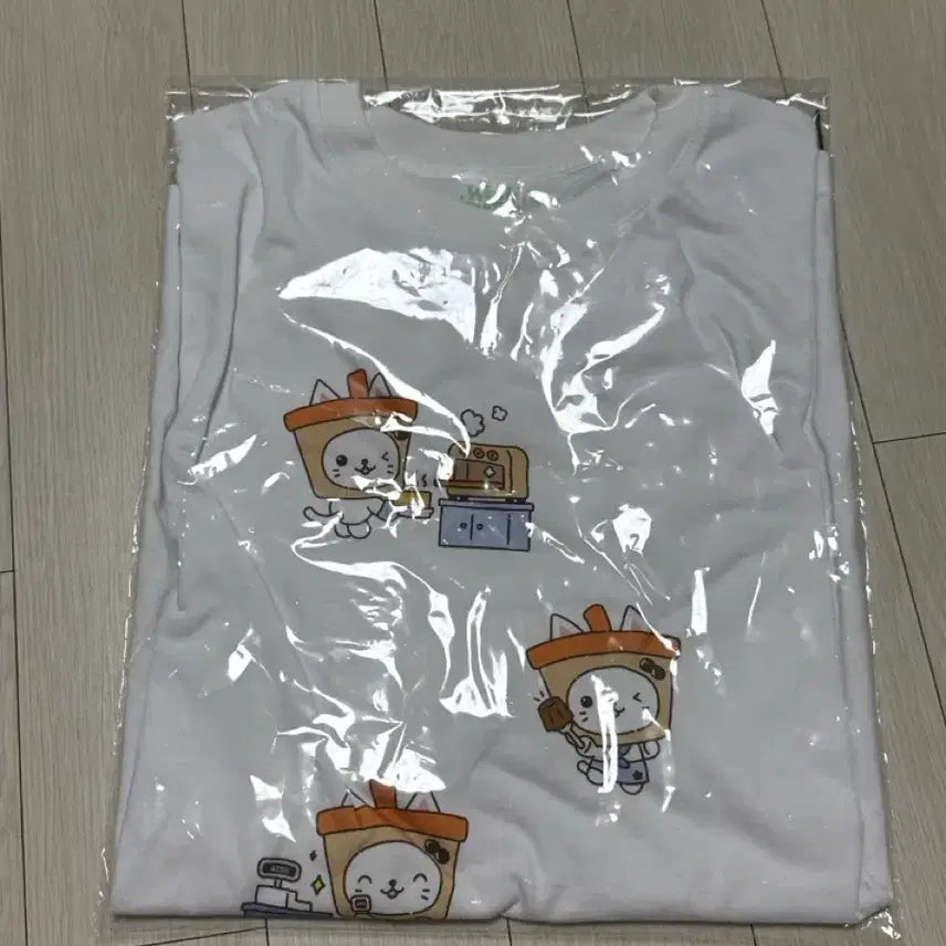 [BUNJANG] NCT WISH Bakery Custom T-Shirt Yushi Sealed / 엔시티 위시 베이커리 커스텀 티셔츠 유우시 버전 미개봉 원가 이하 양도