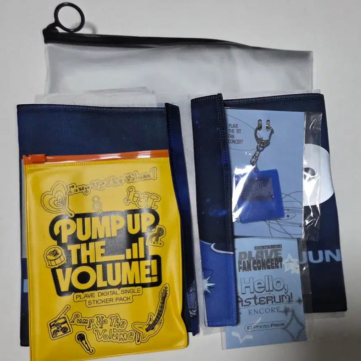 [BUNJANG] PLAVE Concert Slogan &amp; Sticker Pack Set / 플레이브 콘서트 키링 슬로건 스티커팩 명함사진 굿즈
