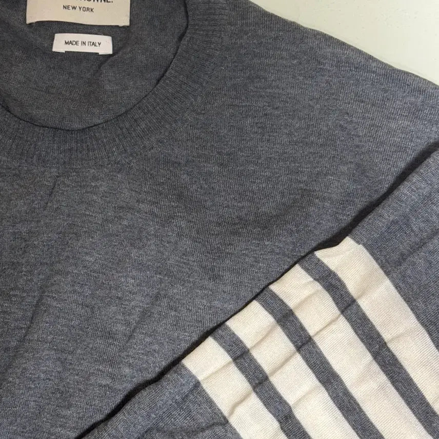 [BUNJANG] Thom Browne Knit Dark Grey Size 5 / 톰브라운 니트 다크 그레이 5사이즈
