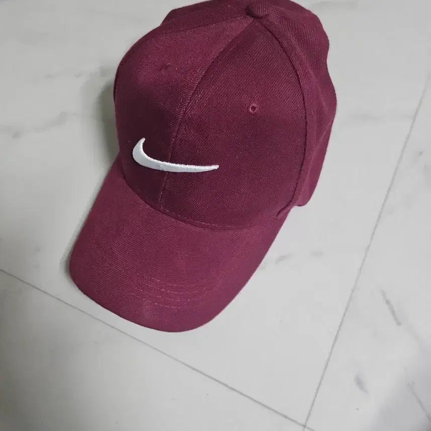 [BUNJANG] Nike Burgundy Baseball Cap / 나이키 버건디 볼캡 모자
