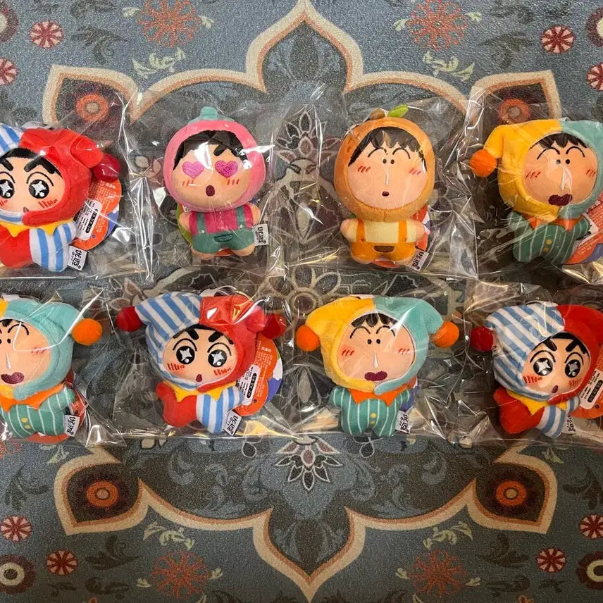 [BUNJANG] Crayon Shin-chan Circus Pierrot Doll Keychain / 짱구_서커스 삐에로 딸기 오렌지 짱구,맹구 인형 키링 새상품