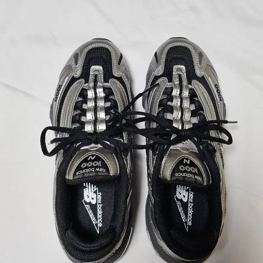 [BUNJANG] New Balance 1000 Black Silver Metallic US 5.5 / 뉴발란스 1000 블랙 실버 메탈릭 235 사이즈