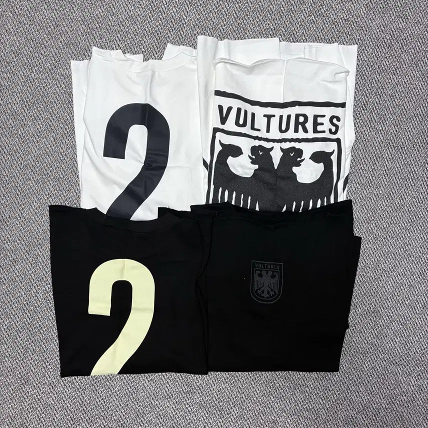 [BUNJANG] Kanye West Yeezy Gap Dove T-Shirt Bundle Set / [2] (일괄) 칸예웨스트 이지 벌쳐스 2 머천 티셔츠