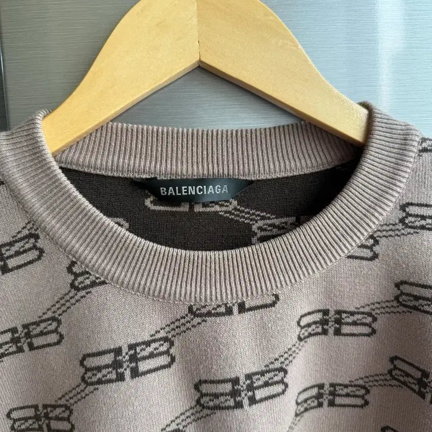 [BUNJANG] Balenciaga Multi-Logo Knit XL / 발렌시아가 멀티로고 니트 XL