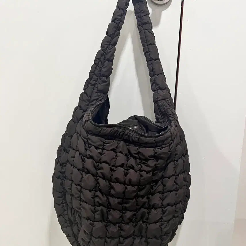[BUNJANG] COS Quilted Oversized Shoulder Bag Dark Brown / 정품 코스 COS 퀼티드 오버사이즈 숄더백 다크브라운