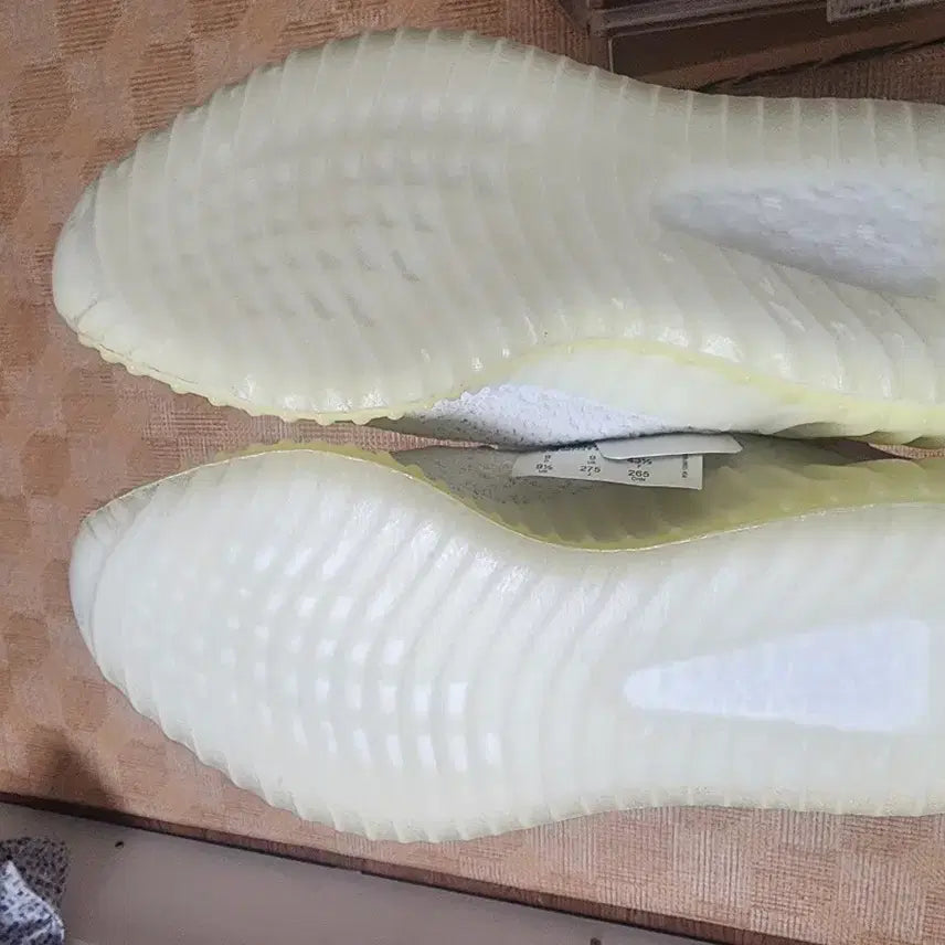 [BUNJANG] Adidas Yeezy Boost 350 V2 Cream White / 아디다스 이지부스트 350 V2 크림/화이트 275
