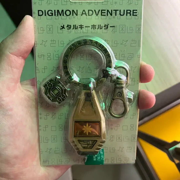 [BUNJANG] Digimon Crest of Courage Keychain / 디지몬 용기의 문장 키링 팝니다.