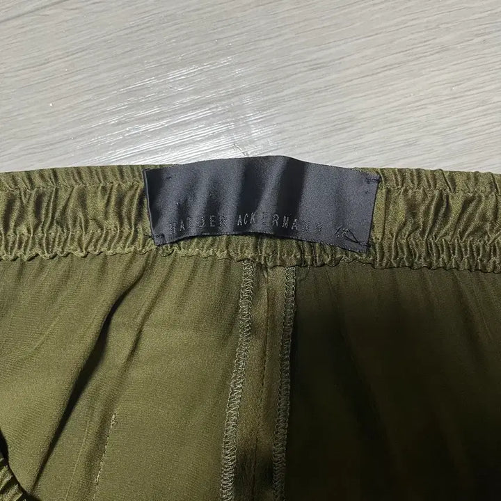 [BUNJANG] Haider Ackermann Military Silk Pants / 하이더아커만 밀리터리 실크 팬츠