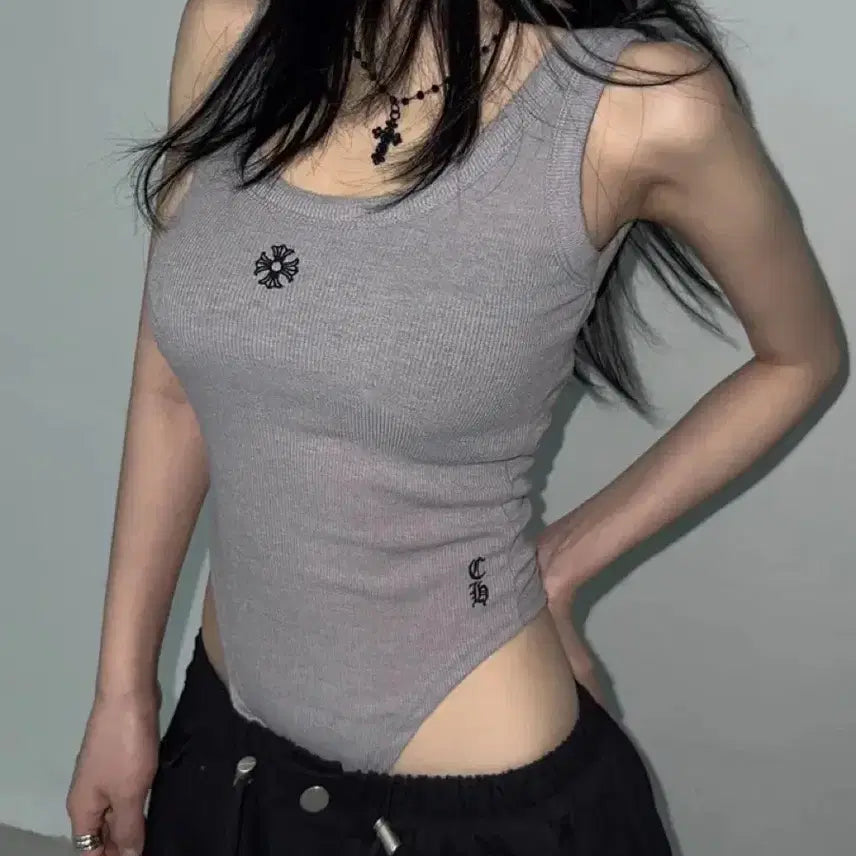 [BUNJANG] Bums Embroidered Sleeveless Bodysuit Grey / 범즈 바디수트 자수 나시 그레이 에이블리