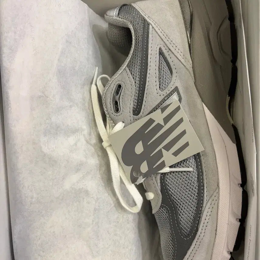 [BUNJANG] New Balance 990v4 Grey Silver / [260] 뉴발란스 990v4 그레이실버 새상품