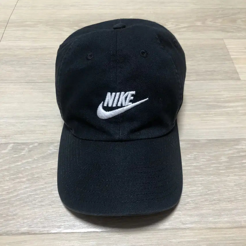 [BUNJANG] Nike Club Cap Triple Black / M/L) 나이키 NIKE 클럽캡 트리플 블랙 나이키 모자