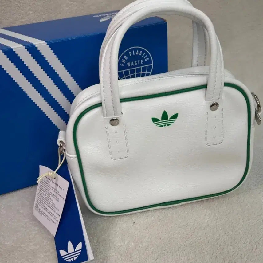 [BUNJANG] Adidas London Adicolor Mini Handbag White / 아디다스 런던 아디컬러 미니 핸드백 화이트