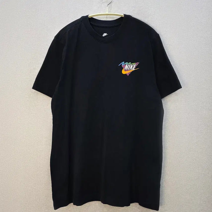 [BUNJANG] Nike Pug Graphic T-Shirt / 나이키 퍼그 그래픽 반팔티 NIKE
